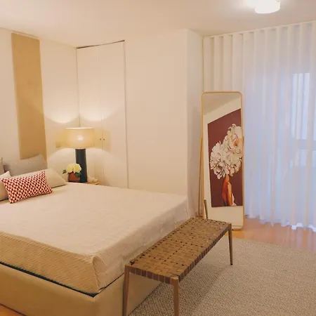 Portobello Lux Living Вила-Нова-ди-Гая