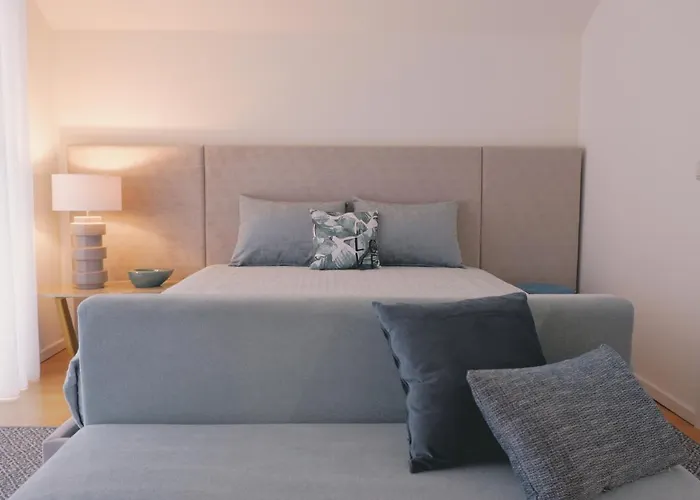 Portobello Lux Living * וילה נובה דה גאיה